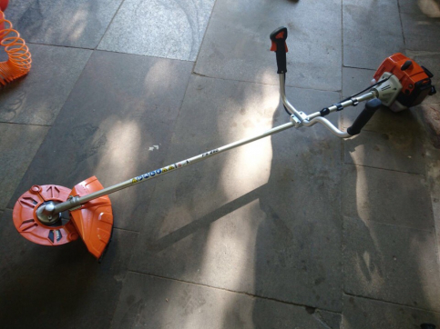 Триммер Stihl FS250 в аренду в Мариуполе — «Стройка-Аренда»